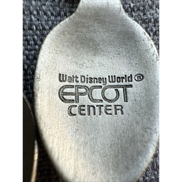 Walt Disney World 1982 Vintage Souvenir Spoon Collectible - Picture 2 of 8